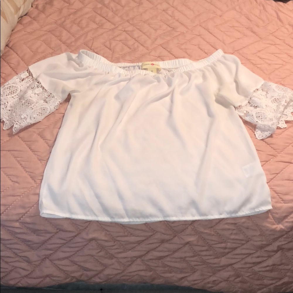 Wishful Park Medium White Off the shoulder top